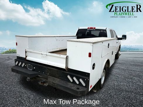 Used 2024 RAM 3500 Tradesman w/ Chrome Appearance Group AWD/4WD image 5