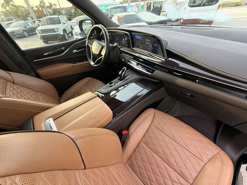 Used 2021 Cadillac Escalade Premium Luxury RWD image 13