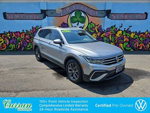 Certified 2023 Volkswagen Tiguan SE w/ Panoramic Sunroof Package AWD/4WD image 1