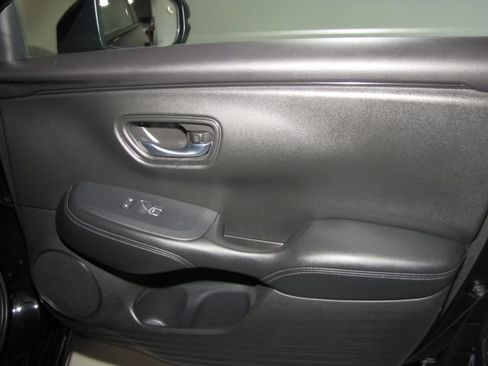 Certified 2023 Honda HR-V EX-L image 21