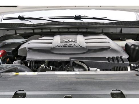 Used 2023 Nissan Titan PRO-4X image 31