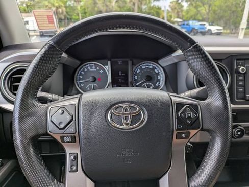 Used 2017 Toyota Tacoma SR5 w/ Tow Package RWD image 24