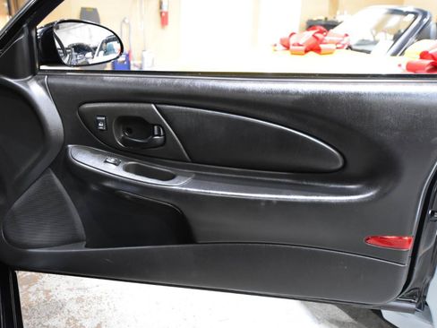 Used 2001 Chevrolet Monte Carlo SS w/ Preferred Equipment Group FWD image 26