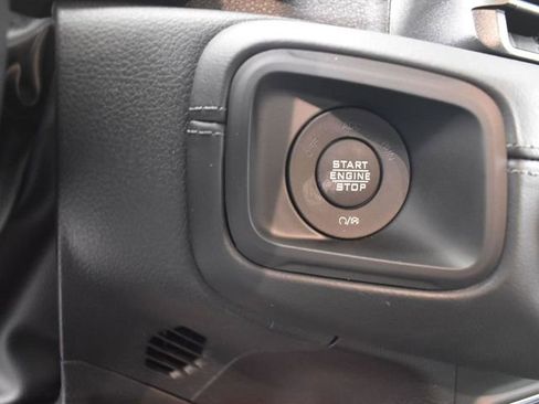 New 2025 Jeep Wrangler Unlimited Rubicon AWD/4WD image 18