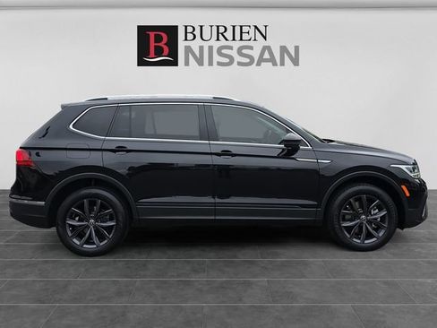 Used 2022 Volkswagen Tiguan SE AWD/4WD image 6