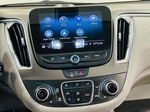 Used 2020 Chevrolet Malibu LT image 12