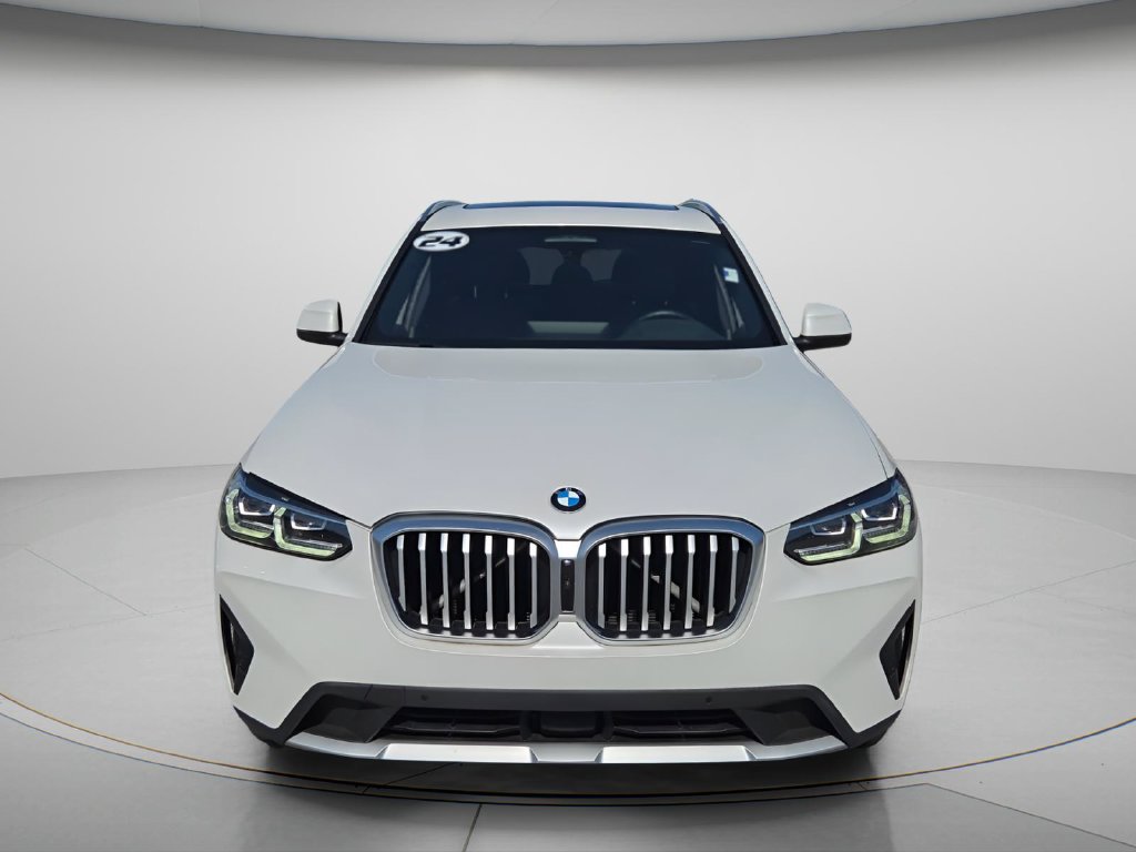 Used 2024 BMW X3 xDrive30i w/ Premium Package AWD/4WD image 4