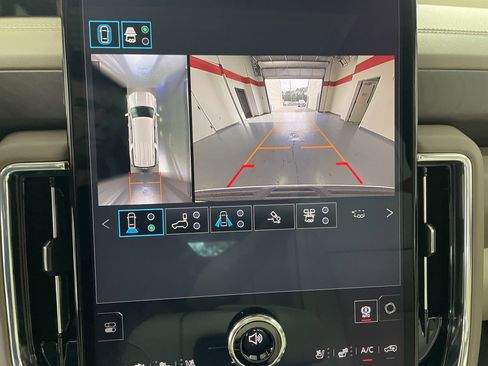 New 2026 GMC Yukon XL Denali image 21