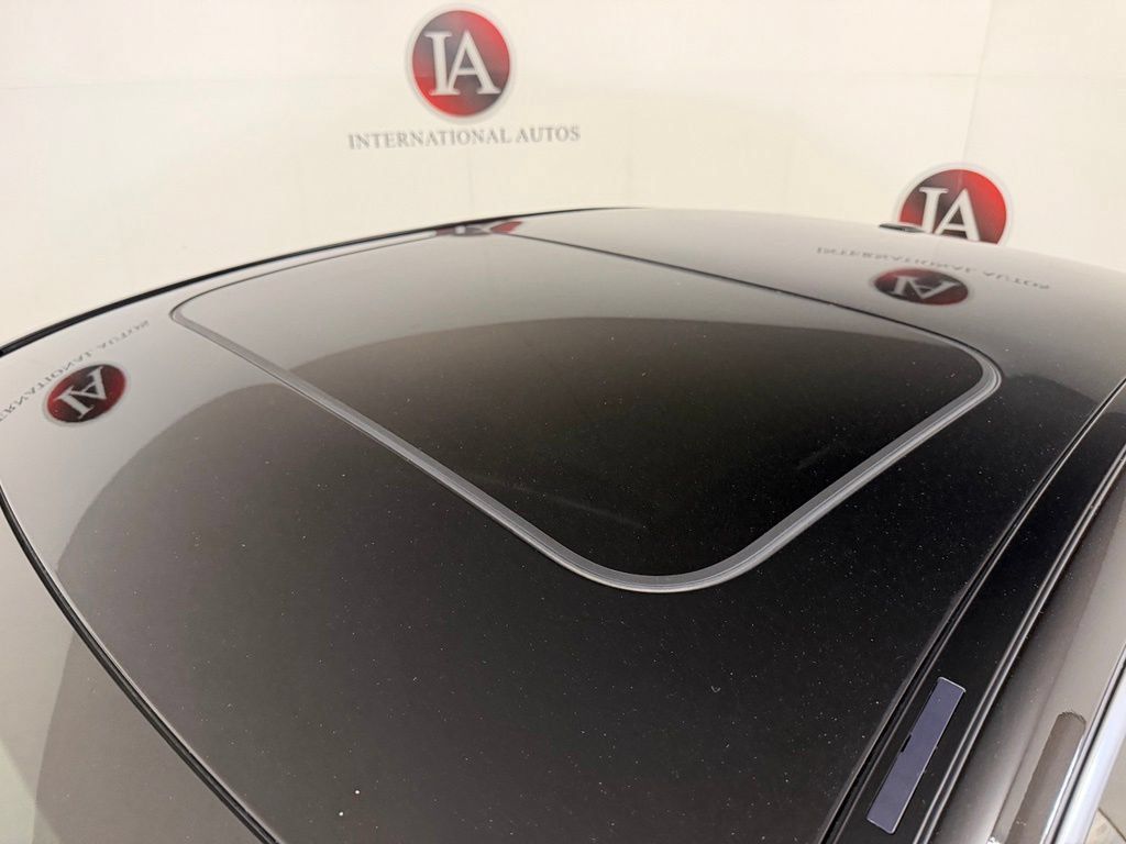 Used 2019 Mercedes-Benz C 300 4MATIC Sedan image 15