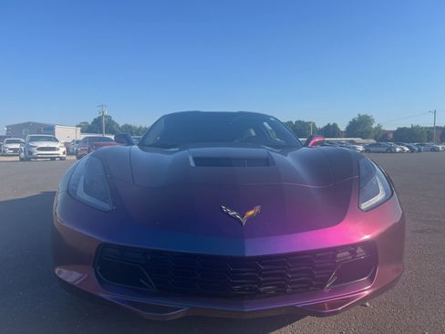 Used 2019 Chevrolet Corvette Stingray Coupe w/ 1LT RWD image 5