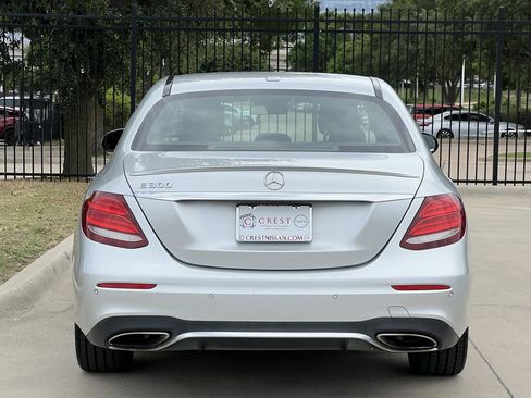 Used 2019 Mercedes-Benz E 300 image 5