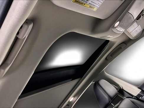 Used 2020 Nissan Murano SV w/ Premium Package image 26