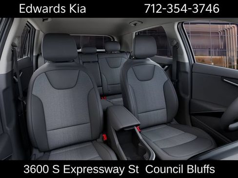 New 2026 Kia Niro EX FWD image 17