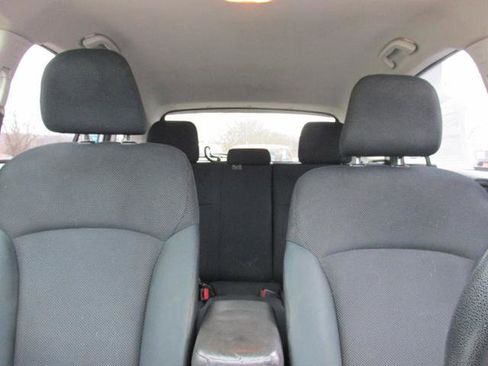 Used 2017 Subaru Crosstrek 2.0i image 11