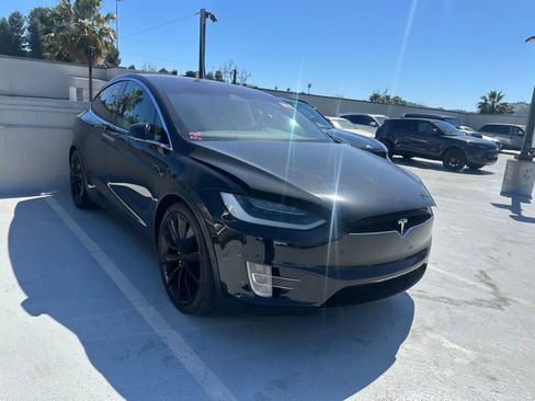 Used 2017 Tesla Model X P100D image 1