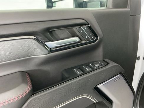 Used 2024 GMC Sierra 2500 AT4X image 17