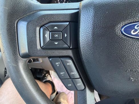 Used 2017 Ford F250 XL w/ Power Equipment Group AWD/4WD image 28