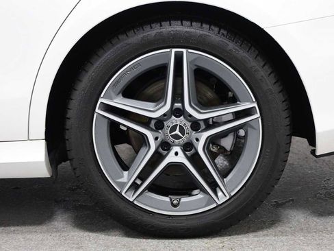 Used 2023 Mercedes-Benz E 350 4MATIC Sedan image 32