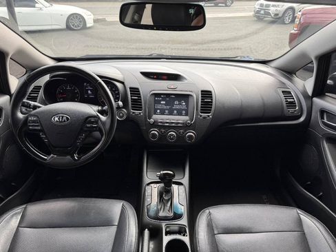 Used 2017 Kia Forte EX FWD image 21