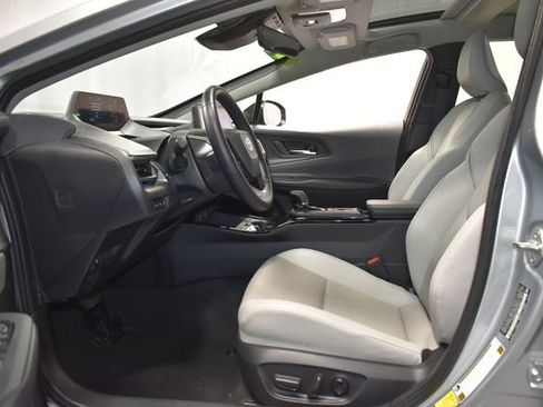 Used 2024 Toyota Prius XLE AWD/4WD image 13