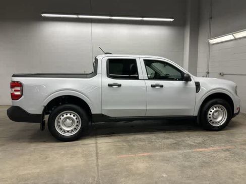 Used 2025 Ford Maverick XL w/ 4K Tow Package AWD/4WD image 3