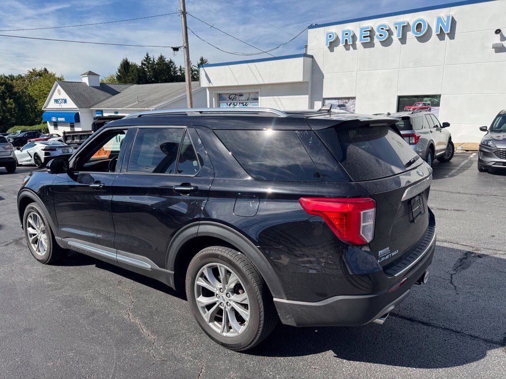 Used 2023 Ford Explorer Limited w/ Limited Technology Package AWD/4WD image 7