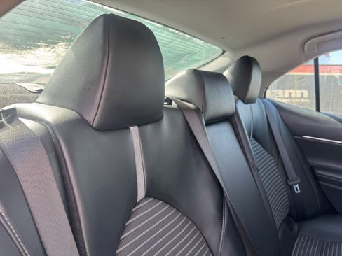 Used 2021 Toyota Camry SE FWD image 27