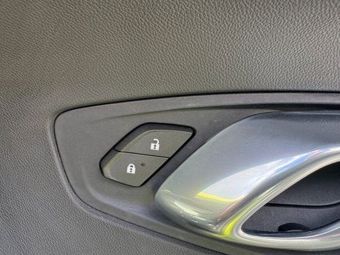 Used 2020 Chevrolet Camaro SS RWD image 31