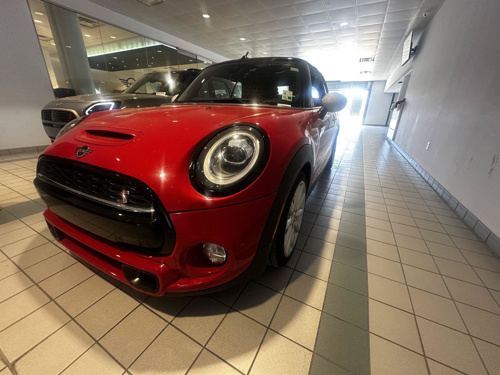 Used 2019 MINI Cooper S FWD image 1