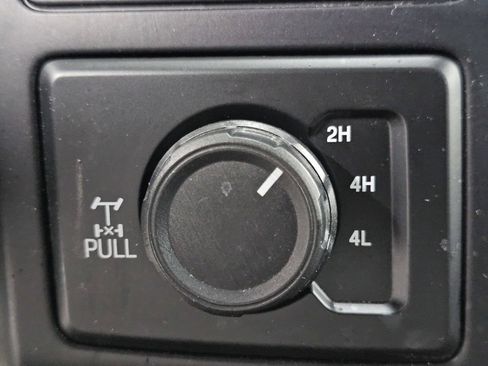 Used 2017 Ford F150 XL w/ Equipment Group 101A Mid AWD/4WD image 19