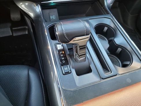 Used 2021 Ford F150 Lariat w/ Equipment Group 502A High image 24