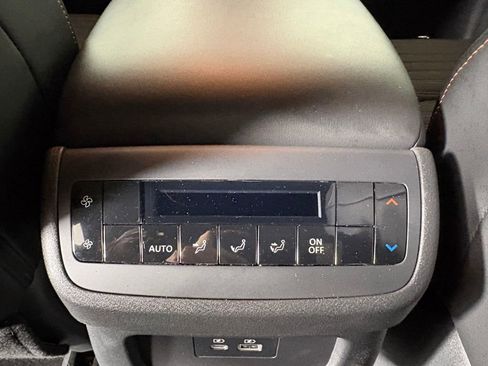 Used 2025 Nissan Pathfinder Rock Creek image 30