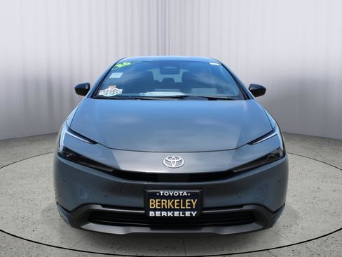 Used 2026 Toyota Prius LE w/ Protection Package #3 (TMS) FWD image 3