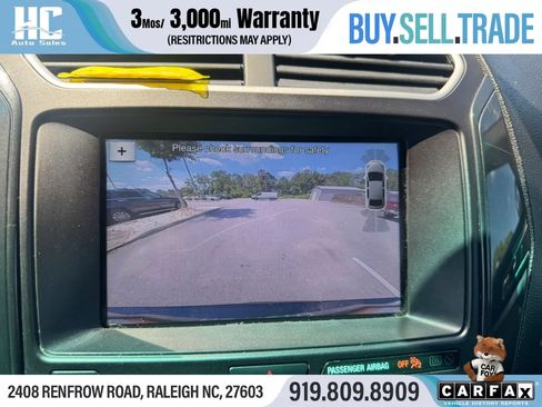 Used 2017 Ford Explorer XLT w/ Equipment Group 202A AWD/4WD image 26