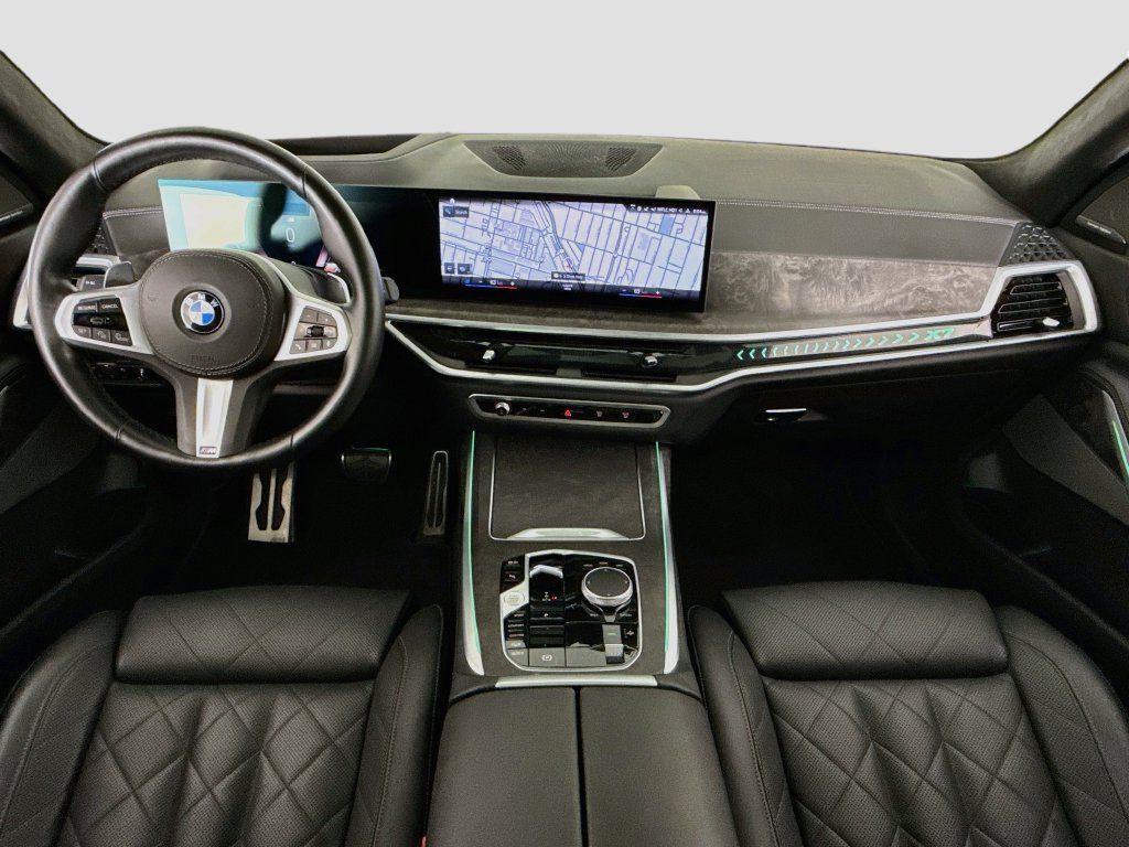 Used 2023 BMW X7 xDrive40i w/ M Sport Package AWD/4WD image 9