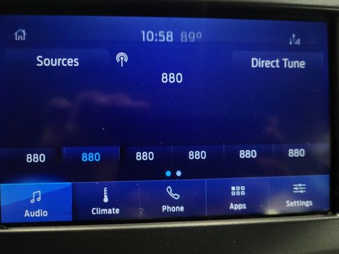 Used 2020 Ford Fusion SE FWD image 25