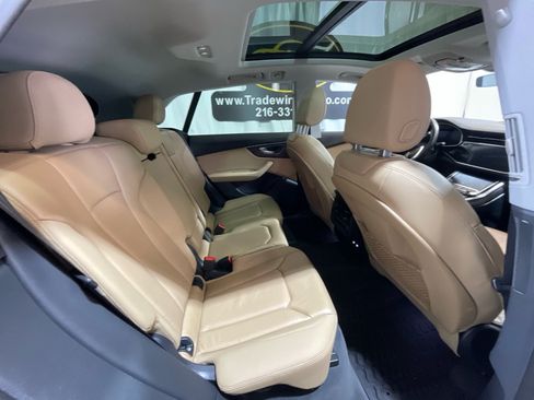 Used 2019 Audi Q8 Premium w/ Convenience Package AWD/4WD image 32