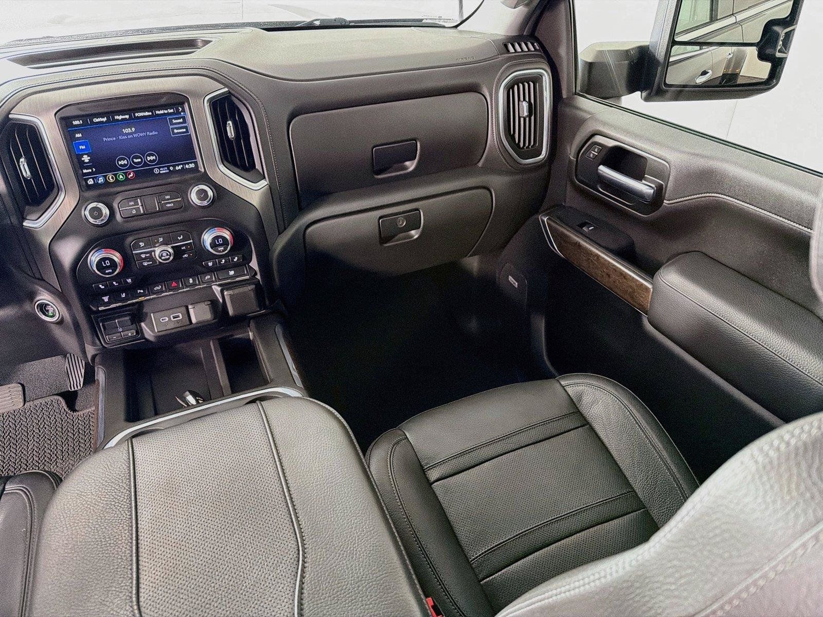 Used 2023 GMC Sierra 3500 Denali w/ Technology Package AWD/4WD image 27