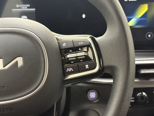 Certified 2024 Kia Sorento LX FWD image 18