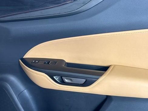 Used 2025 Lexus NX 250 FWD w/ Towing Package (2000 Lbs) image 26