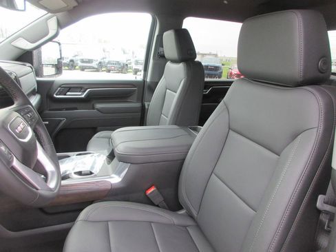New 2026 GMC Sierra 2500 SLT AWD/4WD image 12