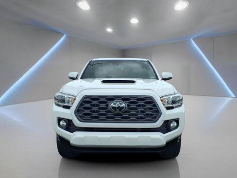 Certified 2021 Toyota Tacoma TRD Sport AWD/4WD image 22