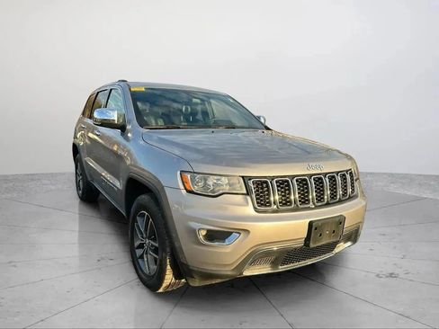 Used 2017 Jeep Grand Cherokee Limited image 11