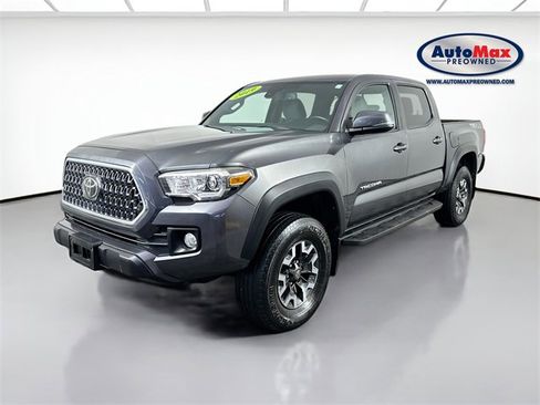 Used 2019 Toyota Tacoma TRD Off-Road image 4