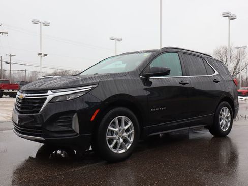 Used 2024 Chevrolet Equinox LT image 6