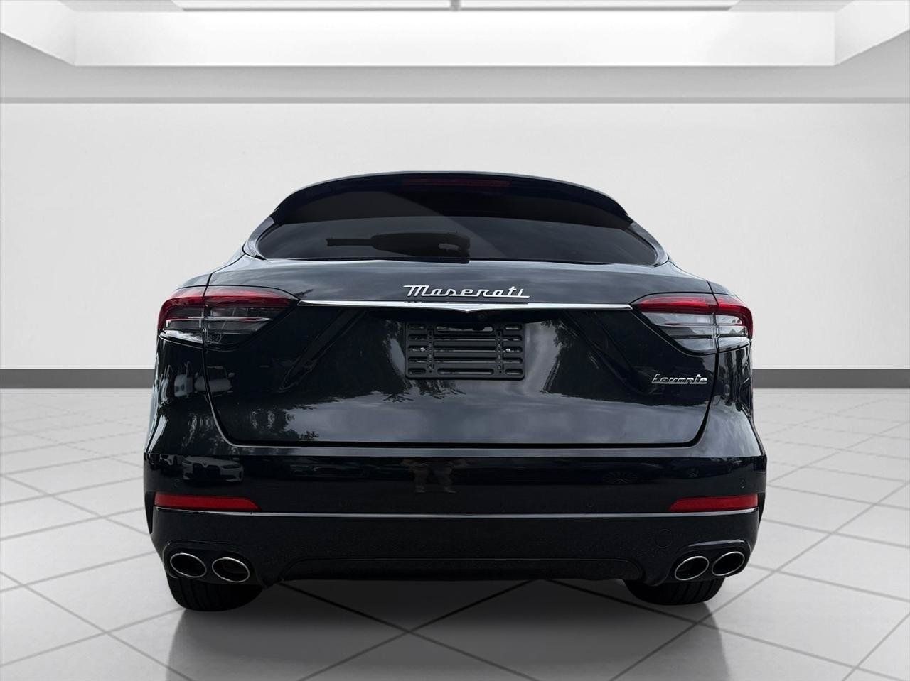 Used 2023 Maserati Levante GT AWD/4WD image 4