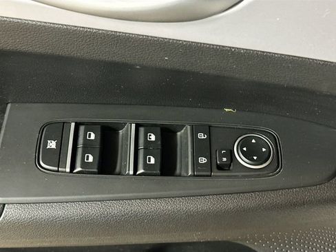 Used 2023 Kia Forte LXS FWD image 17