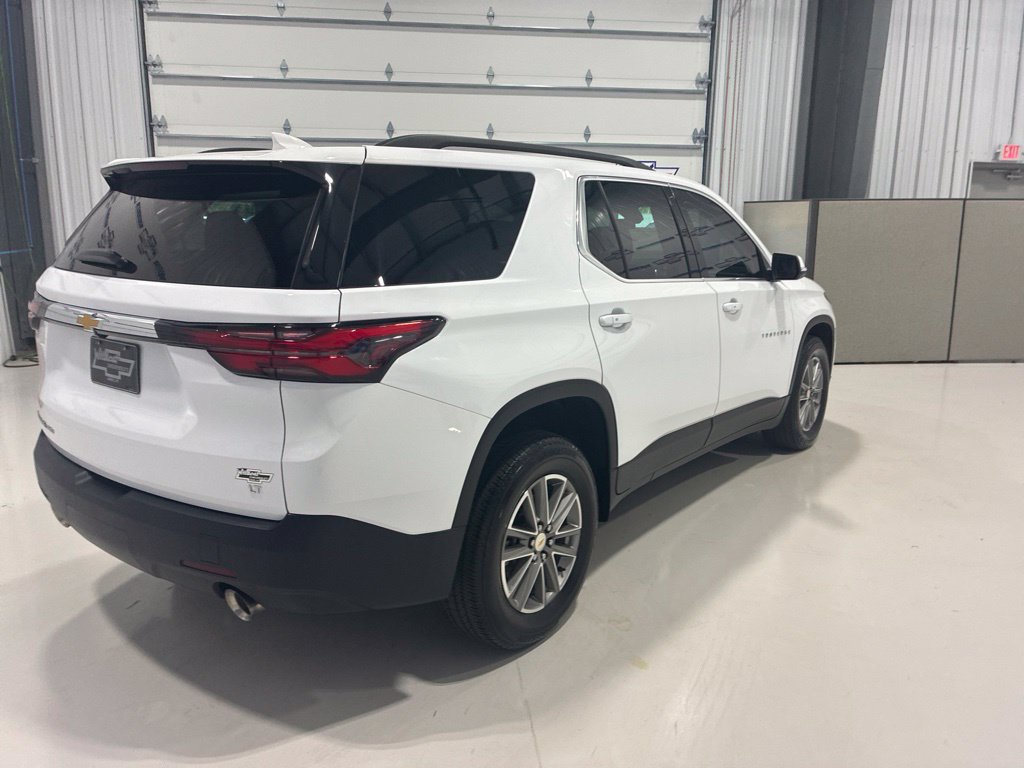 Used 2023 Chevrolet Traverse LT AWD/4WD image 6