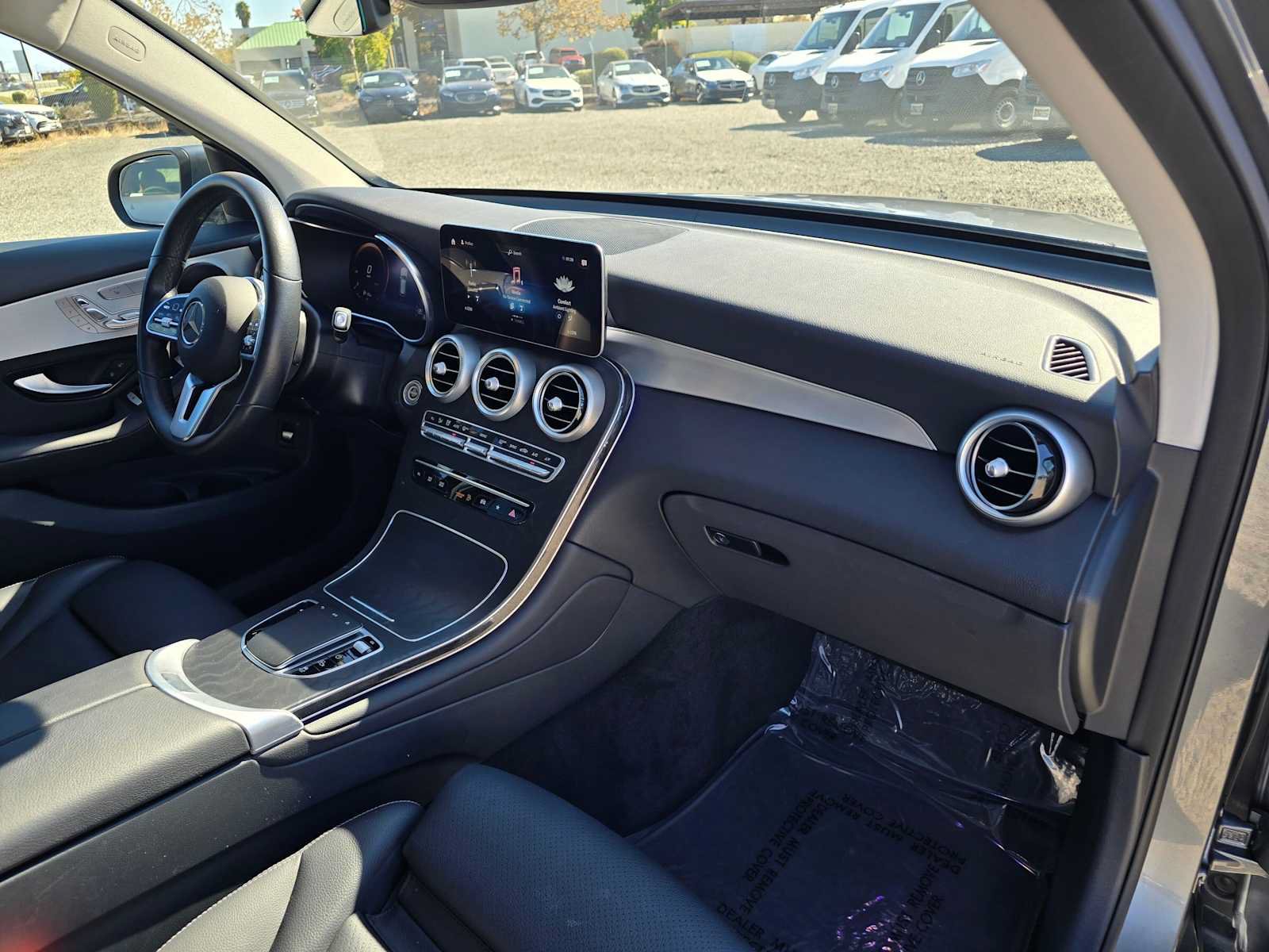 Used 2022 Mercedes-Benz GLC 300 4MATIC image 10