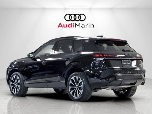 New 2026 Audi Q3 quattro 2.0T AWD/4WD image 3
